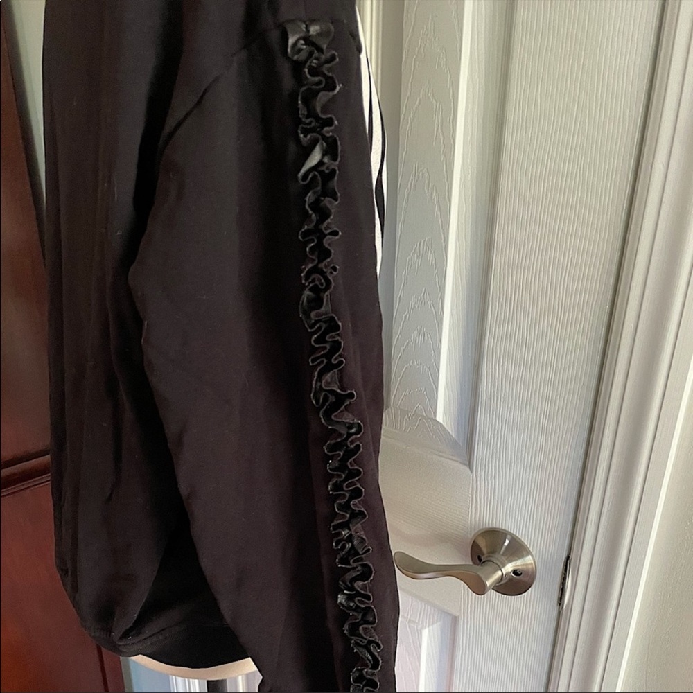 🖤McQ Ruffle Sweater🖤 - Picture 6 of 7
